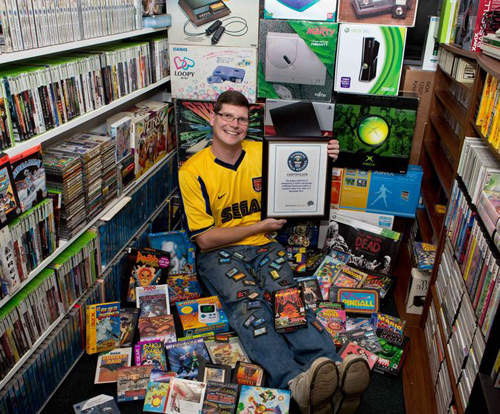 收藏10607款遊戲的金氏世界紀錄強者 根本是遊戲博物館... 收藏10607款遊戲的金氏世界紀錄強者 根本是遊戲博物館...