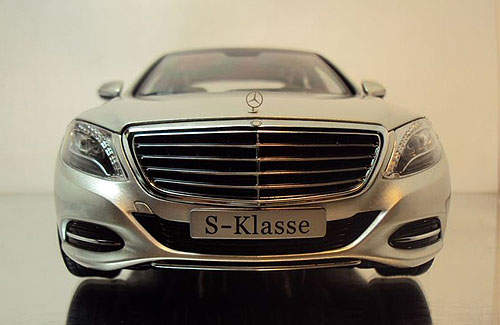 新一代《賓士S-Class》等不及就先來看看模型車吧~ 新一代《賓士S-Class》等不及就先來看看模型車吧~