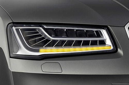 神秘小改款《Audi A8》科技風電眼是想要迷死誰? 神秘小改款《Audi A8》科技風電眼是想要迷死誰?