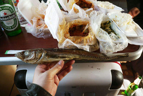 《北韓美味食物TOP5》謎樣的汽油烤蛤蜊也上榜～