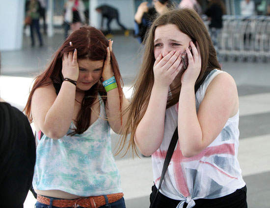 《當粉絲見到偶像》在機場就淚崩了...