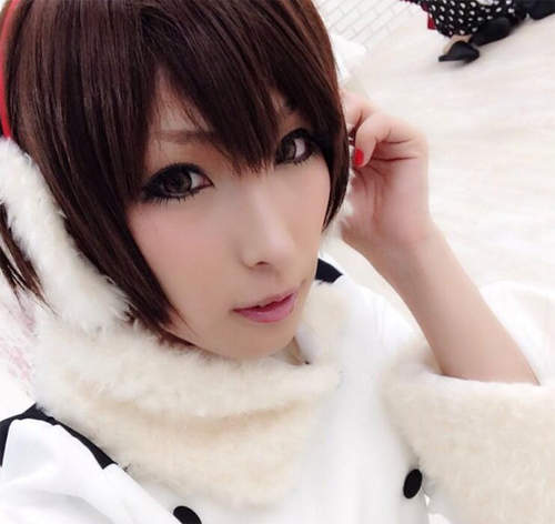 杏仁（an_nin_douhu）搖身一變妮可羅賓就差沒多隻手了（伸）