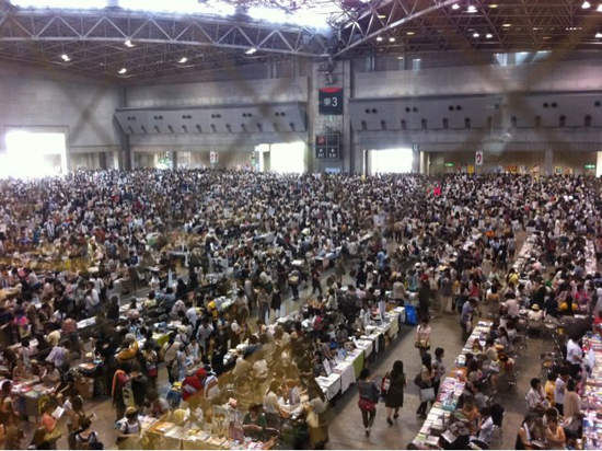 《C84同人攤數排行榜》一點都不意外的第一名就是~ 《C84同人攤數排行榜》一點都不意外的第一名就是~