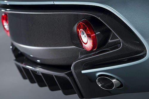 富比士《2013年最美車車》究竟是誰的屁屁這麼性感呢？