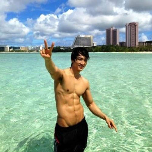 韓國演員《人魚線特輯》人家看了會害羞>///< 韓國演員《人魚線特輯》人家看了會害羞>///<