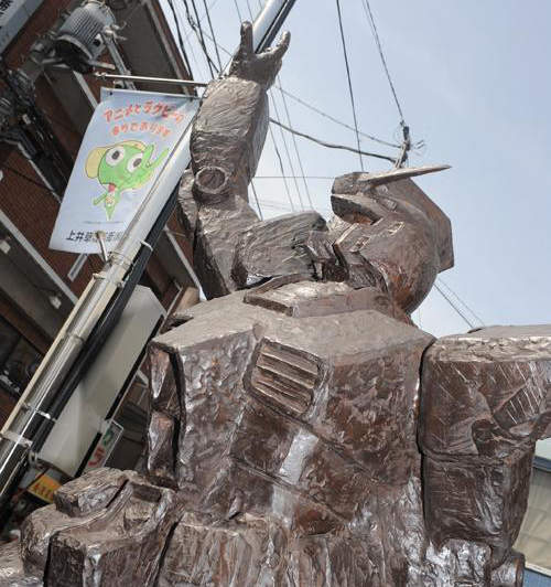鋼彈立於大地!上井草車站前的鋼彈銅像 鋼彈立於大地!上井草車站前的鋼彈銅像
