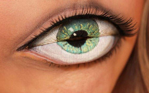 超真實《眼唇妝》~這到底是眼睛還是嘴巴啊? 超真實《眼唇妝》~這到底是眼睛還是嘴巴啊?