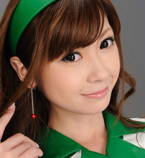 佐崎愛里 日本2012年賽車女郎大賞奪后冠 佐崎愛里 日本2012年賽車女郎大賞奪后冠