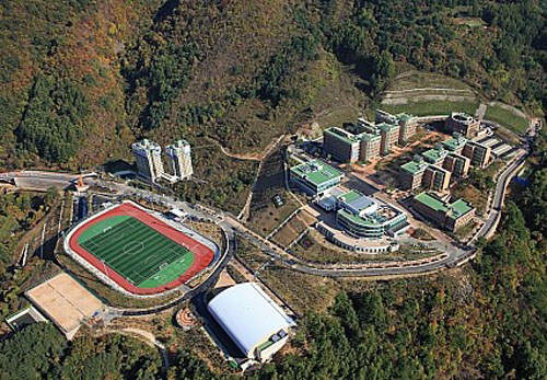 韓《江原大學》超無聊校區　放眼望去都是山山山