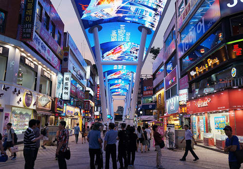 大田《超大型LED巷》到那裏不用開燈就很亮 大田《超大型LED巷》到那裏不用開燈就很亮