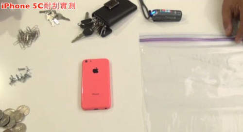 蘋果最新《iPhone 5C耐刮測試》放出 預計9月20日國外開賣?! 蘋果最新《iPhone 5C耐刮測試》放出 預計9月20日國外開賣?!