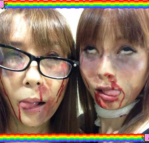 中川翔子x中川桂子 萬聖節氣氛滿點的血腥親子丼妝容 中川翔子x中川桂子 萬聖節氣氛滿點的血腥親子丼妝容