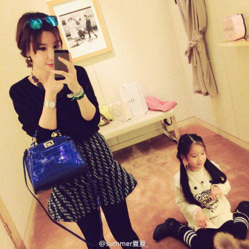 微博《辣媽大賽》到底是比身材還是比年紀呢...... 微博《辣媽大賽》到底是比身材還是比年紀呢......