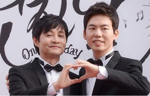 韓國《同志婚禮》有人送上〝一桶金〞來祝福囉? 韓國《同志婚禮》有人送上〝一桶金〞來祝福囉?