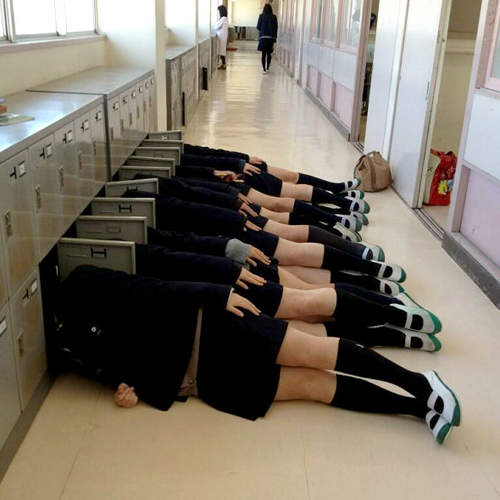 《女校的日常》不用在意男生眼光的同性世界就等著大解放吧（嗯？）