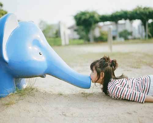 女兒《親親計畫》來~~姊姊也要親一個❤