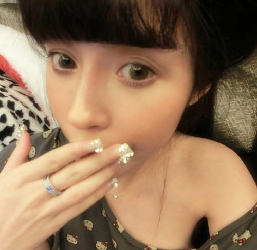 王幼貞 讓人好奇身上有多少刺青的大陸麻豆 王幼貞 讓人好奇身上有多少刺青的大陸麻豆
