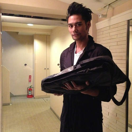 《宅配型男》混血帥哥快熱送大阪燒到你家♥ 《宅配型男》混血帥哥快熱送大阪燒到你家♥