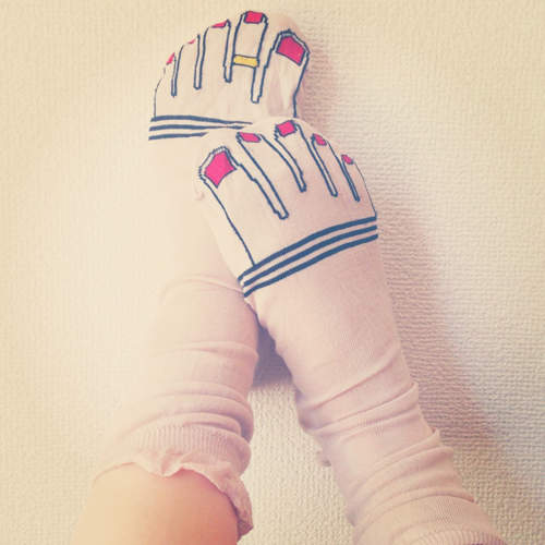 超可愛《腳趾襪》鞋子脫掉後才看得到的小小驚喜♥ 超可愛《腳趾襪》鞋子脫掉後才看得到的小小驚喜♥