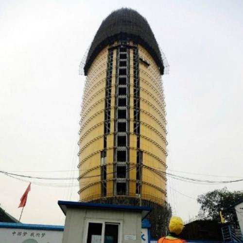 人民日報大樓新貌「土豪金」 已經沒有什麼可以阻擋它了......>///< 人民日報大樓新貌「土豪金」 已經沒有什麼可以阻擋它了......>///<