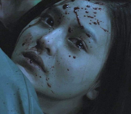 韓 驚悚電影《少女》她...到底殺了誰.......? 韓 驚悚電影《少女》她...到底殺了誰.......?