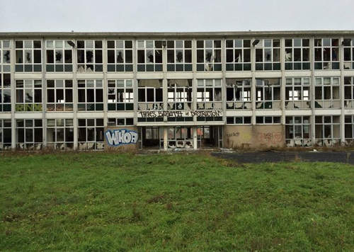 比利時廢墟裡的壁畫....原來暗藏玄機..... 比利時廢墟裡的壁畫....原來暗藏玄機.....