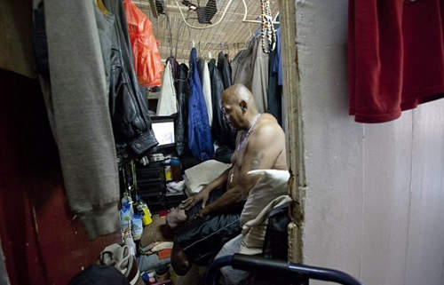 《紐約最髒旅館?》很便宜但你敢住嗎...... 《紐約最髒旅館?》很便宜但你敢住嗎......