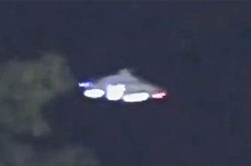 《加拿大幽浮目擊事件》這超標準的幽浮究竟是......? 《加拿大幽浮目擊事件》這超標準的幽浮究竟是......?