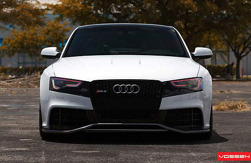 OSS Designs改造《Audi RS5》這麼殺的眼神是有多火?(誤) OSS Designs改造《Audi RS5》這麼殺的眼神是有多火?(誤)