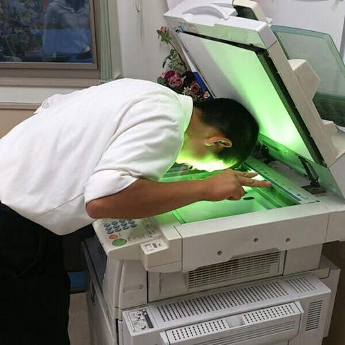 影印機拍拍貼！？意外出現的放大片效果※請勿輕易嘗試ww