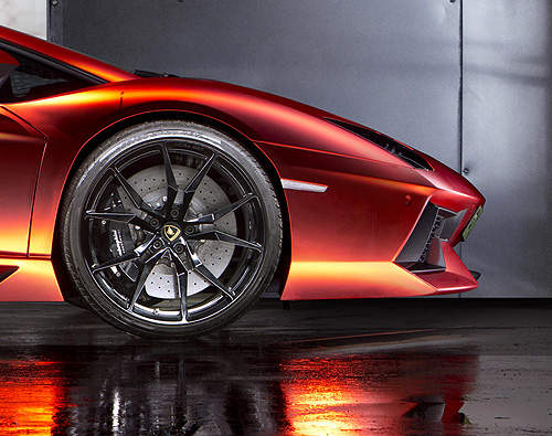 貴氣新衣《Lamborghini Aventador》看大黑牛怎麼變橘牛