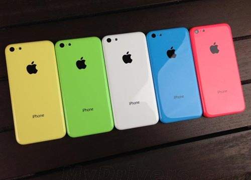 蘋果iPhone 5C工廠測試照又外流 這次連「正面」也看光光?! 蘋果iPhone 5C工廠測試照又外流 這次連「正面」也看光光?!