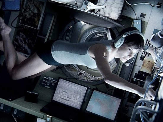 電影《地心引力》珊卓布拉克 超恐怖的太空無重力之旅 電影《地心引力》珊卓布拉克 超恐怖的太空無重力之旅