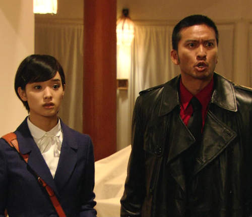 長瀨智也×剛力彩芽《黑河內》本季便當發最多日劇(喂!) 長瀨智也×剛力彩芽《黑河內》本季便當發最多日劇(喂!)