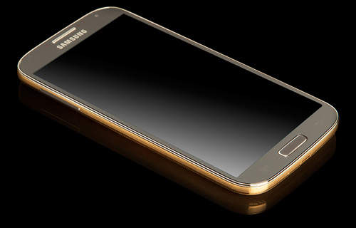《黃金版Galaxy S4》 玩膩塑膠那這次就來玩黃金吧wwww 《黃金版Galaxy S4》 玩膩塑膠那這次就來玩黃金吧wwww