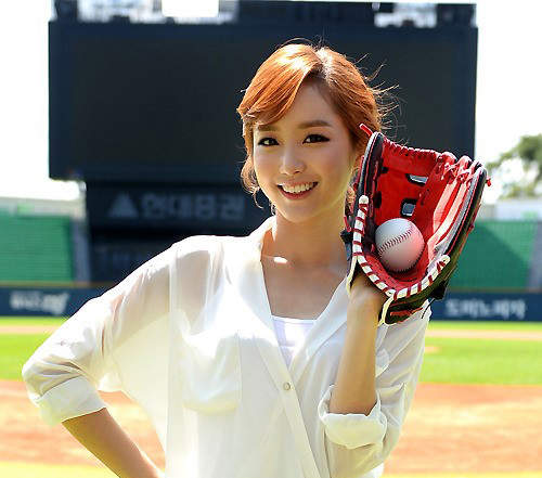 《棒球女神》爭霸戰　該選哪個好呢......（苦惱）