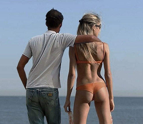 囧爆《PS美女合照》看來是真的寂寞很久了