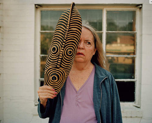 《我的精神分裂母親》攝影師拍下母親九年來的變化