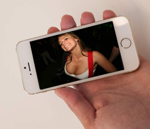 哀鳳5s的慢動作攝影　可以期待將來的乳搖電影嗎（大誤）