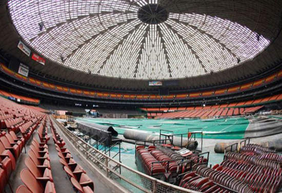 《休士頓廢棄體育場》唉地大真好...