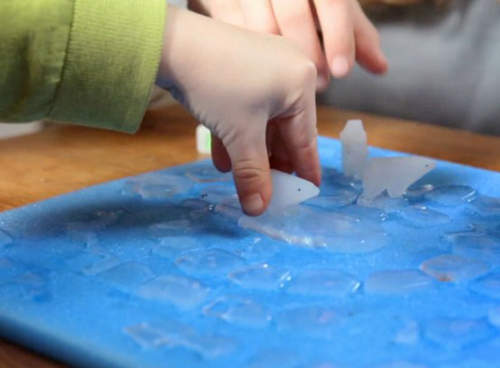 《MELTDOWN》世界第一款會〝熔化〞的桌遊