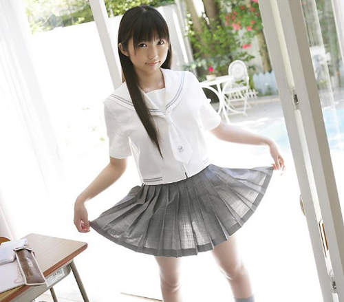 制服迷你裙排行 日本女子高中生裙子最短的地區 制服迷你裙排行 日本女子高中生裙子最短的地區