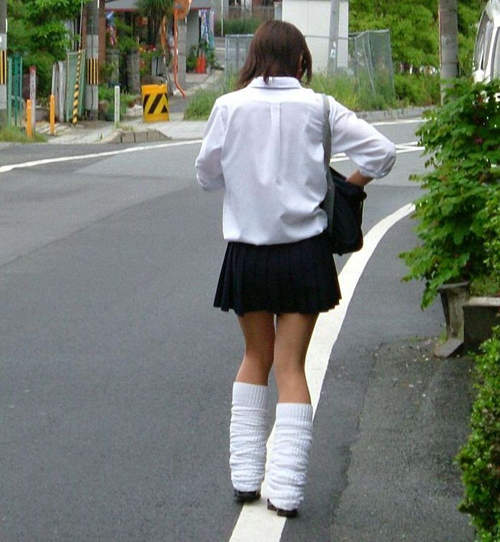 制服迷你裙排行 日本女子高中生裙子最短的地