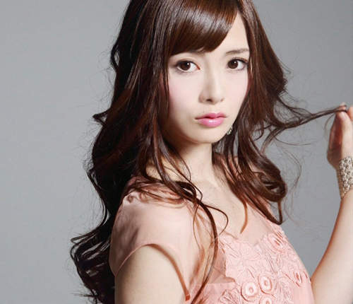 乃木坂46《白石麻衣》偶像團體轉模特兒再+1