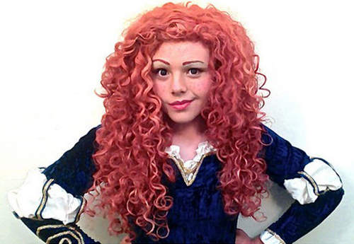 迪士尼《反串Cosplay》就算一人分飾兩角也難不倒他XD 迪士尼《反串Cosplay》就算一人分飾兩角也難不倒他XD