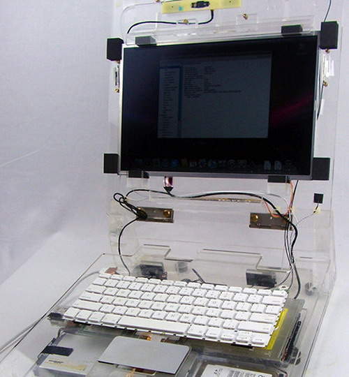 超炫《透明MacBook筆電》  好想收藏一台阿~(掏錢)