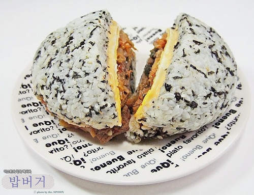自製 韓式《起司雞米漢堡》我的口水都要滴下來了( ̄﹁ ̄) 自製 韓式《起司雞米漢堡》我的口水都要滴下來了( ̄﹁ ̄)