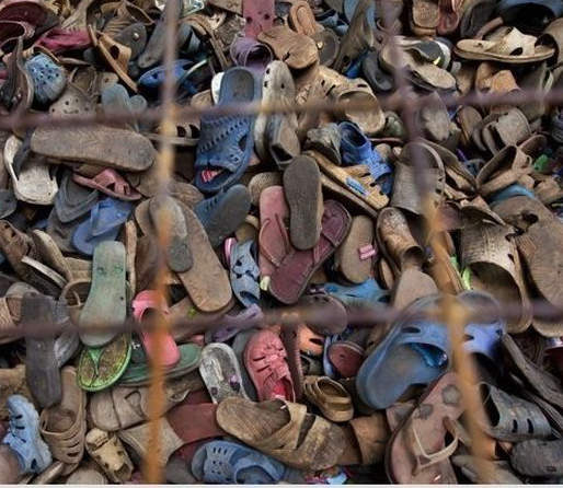 《回收手工藝品》蟑螂不再怕拖鞋（誤）