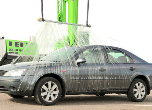 膠帶能拉起車車　這麼扯的事情今天就給你個膠帶