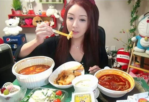 《超會吃BJ》正妹大胃王Diva上節目　高收入連主持人都驚訝